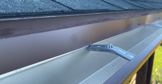 clean gutter